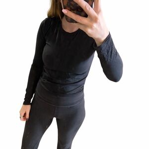 Aritzia Wilfred Dauphine Longsleeve